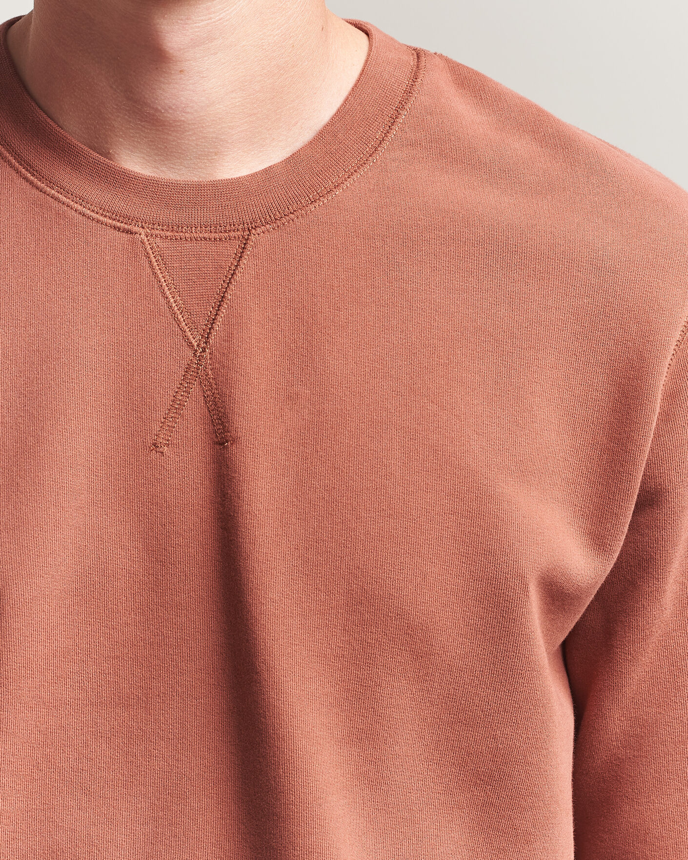 Heren | Truien | Sunspel | Loopback Sweatshirt Dark Tabacco