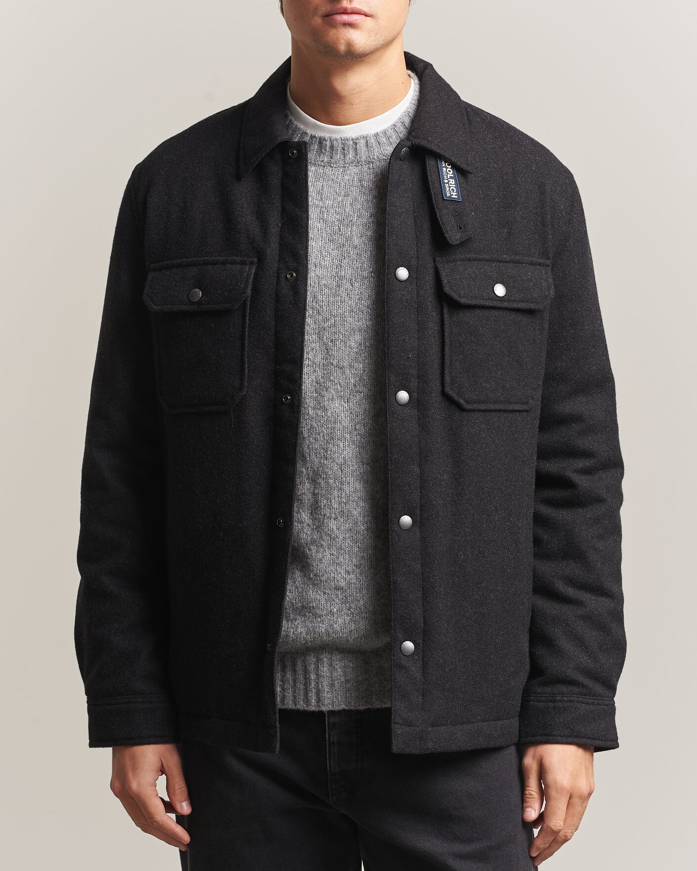 Homme | Manteaux Et Vestes | Woolrich | Alaskan Wool Light Padded Shirt Jacket Faded Black