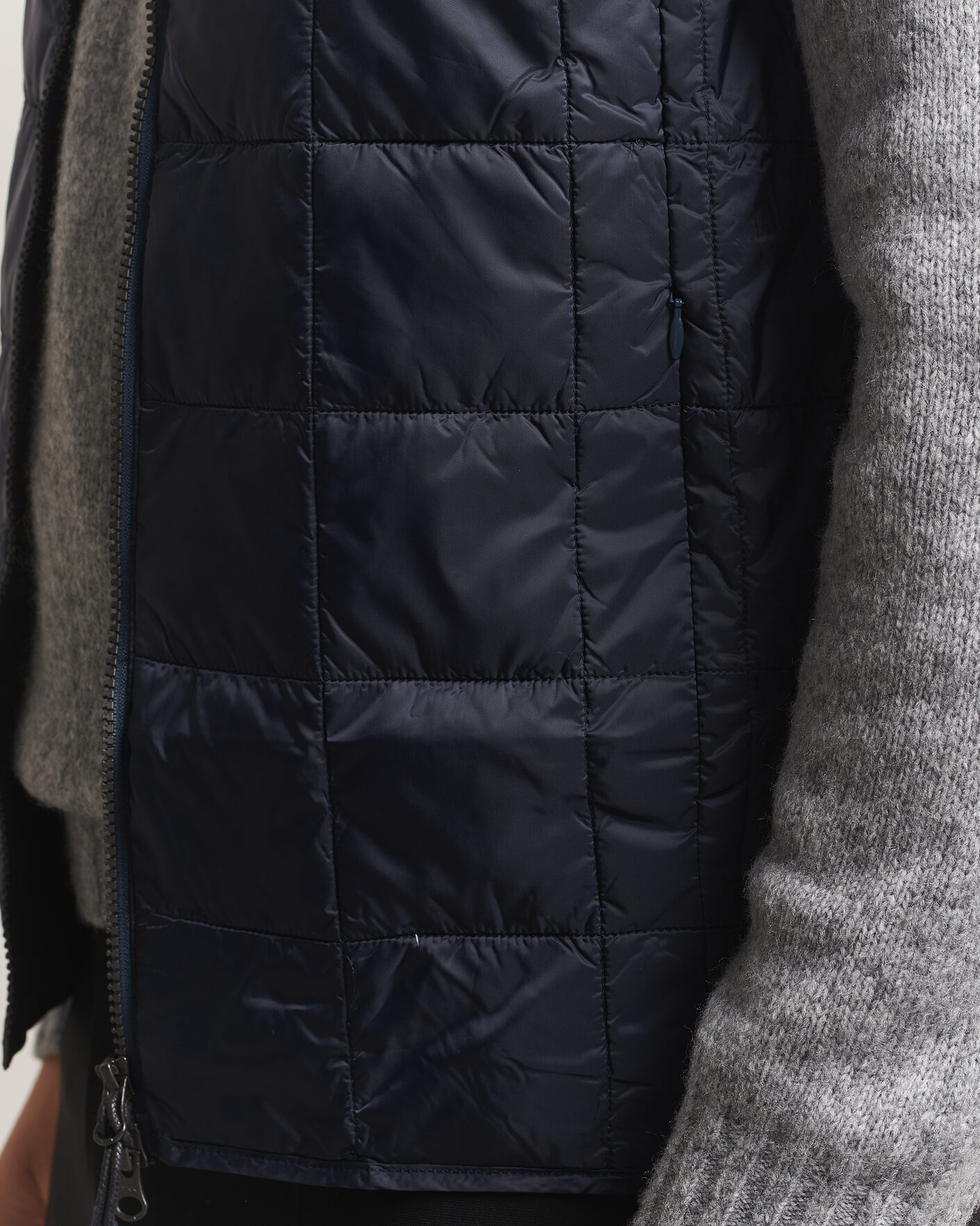 Homme | Gilets | TAION | High Neck Full Zip Lightweight Down Vest Dark Navy