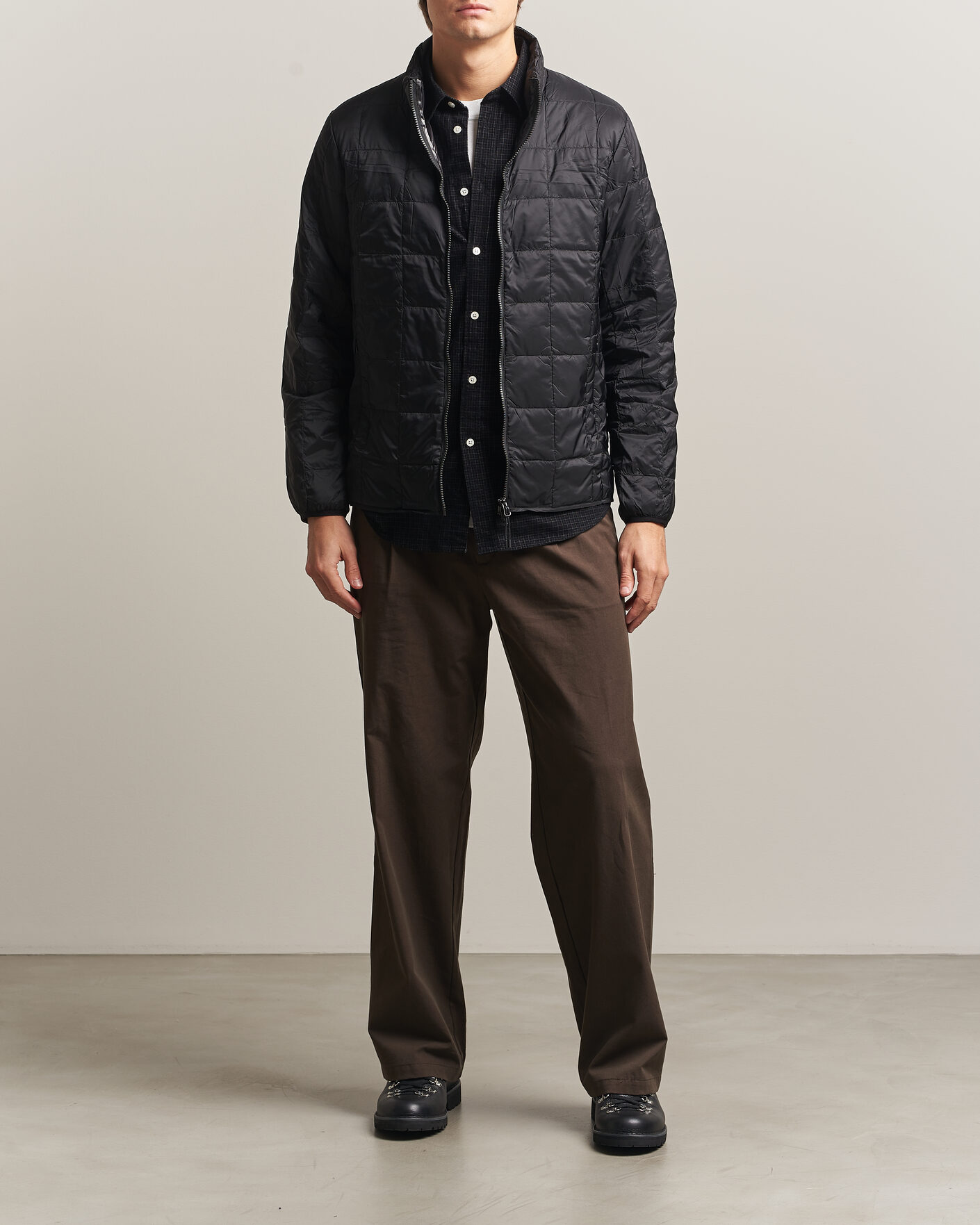 Homme | Manteaux Et Vestes | TAION | High Neck Full Zip Lightweight Down Jacket Black