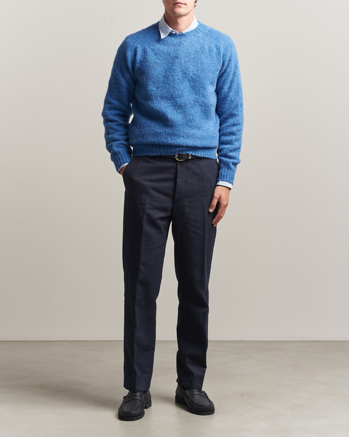 Heren | Truien | Harley Of Scotland | Brushed Supersoft Lambswool Crewneck Cobalt