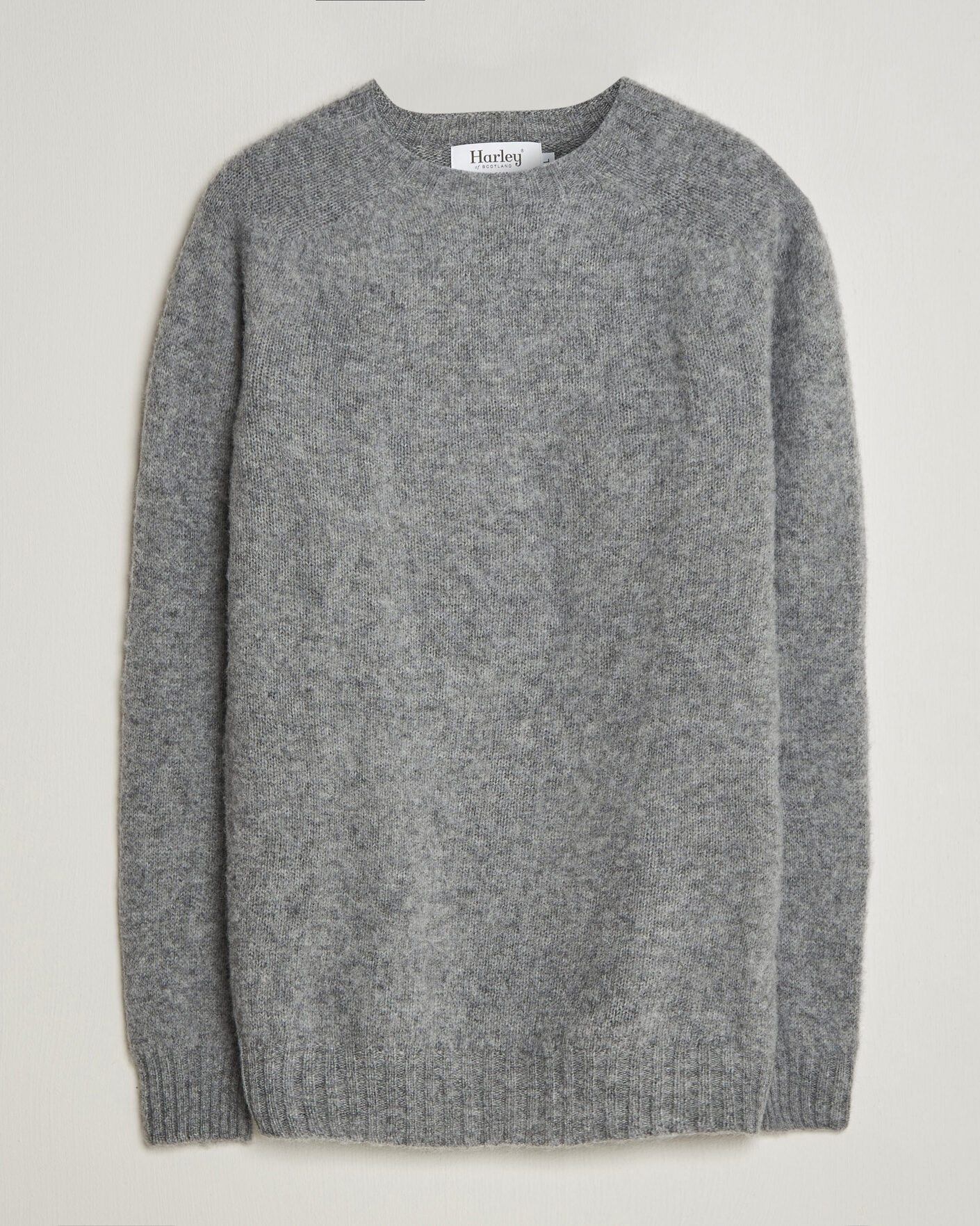 Heren | Truien | Harley Of Scotland | Brushed Supersoft Lambswool Crewneck Mid Grey