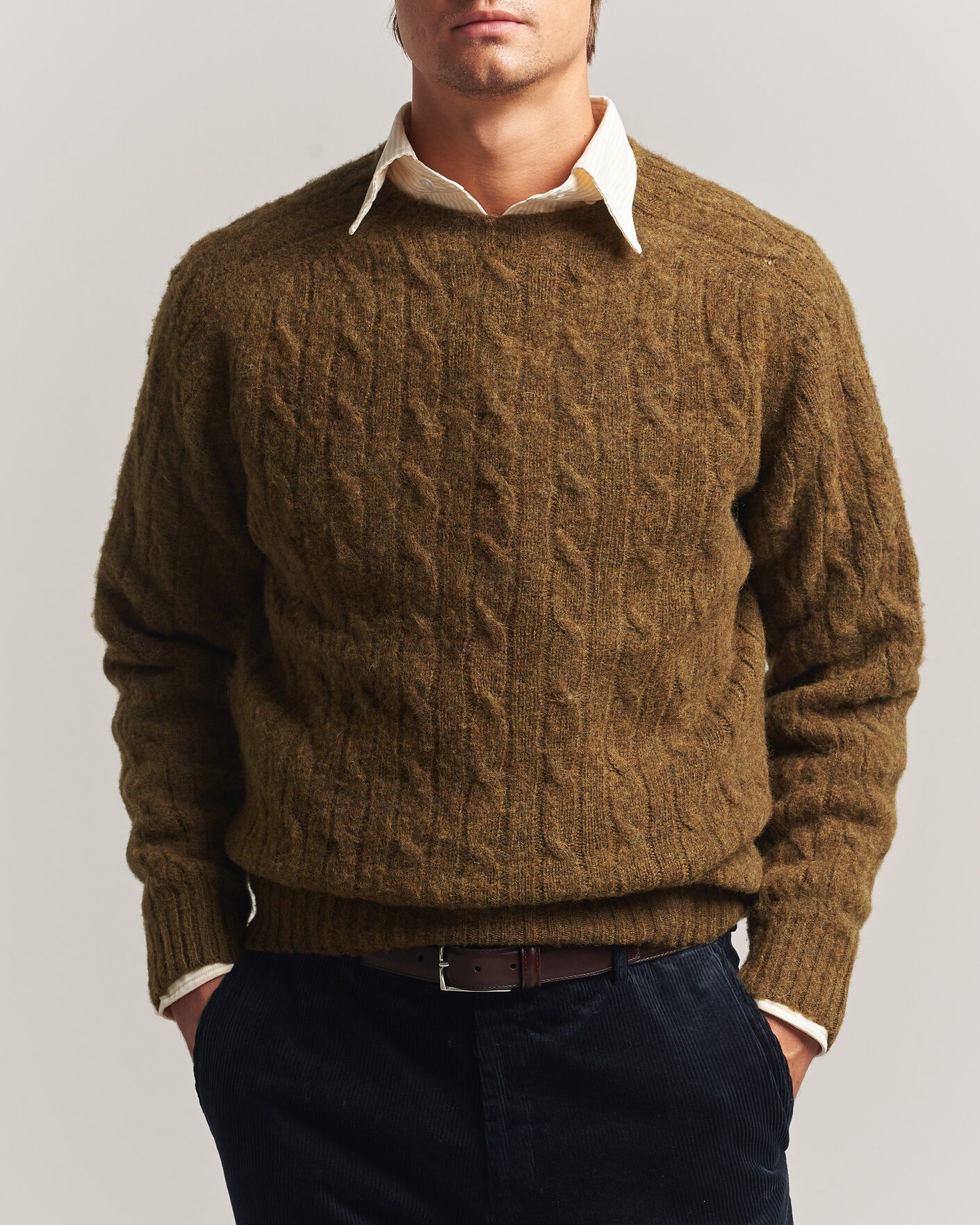 Heren | Truien | Drake's | Brushed Shetland Cable Crew Moorland Olive