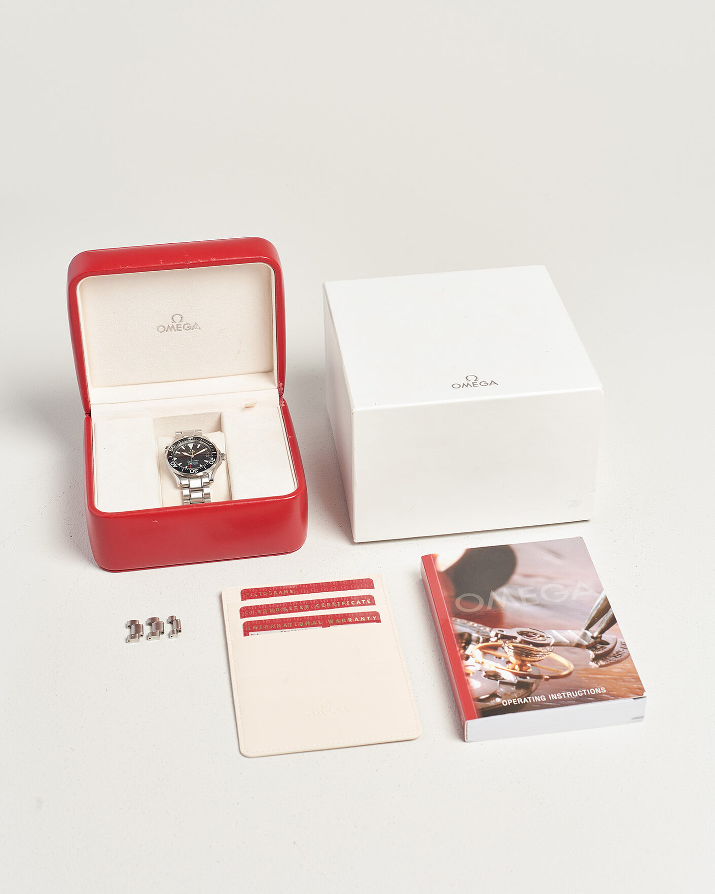 Heren | Pre-Owned & Vintage Watches | Omega Pre-Owned | Seamaster 300M Peter Blake 36mm