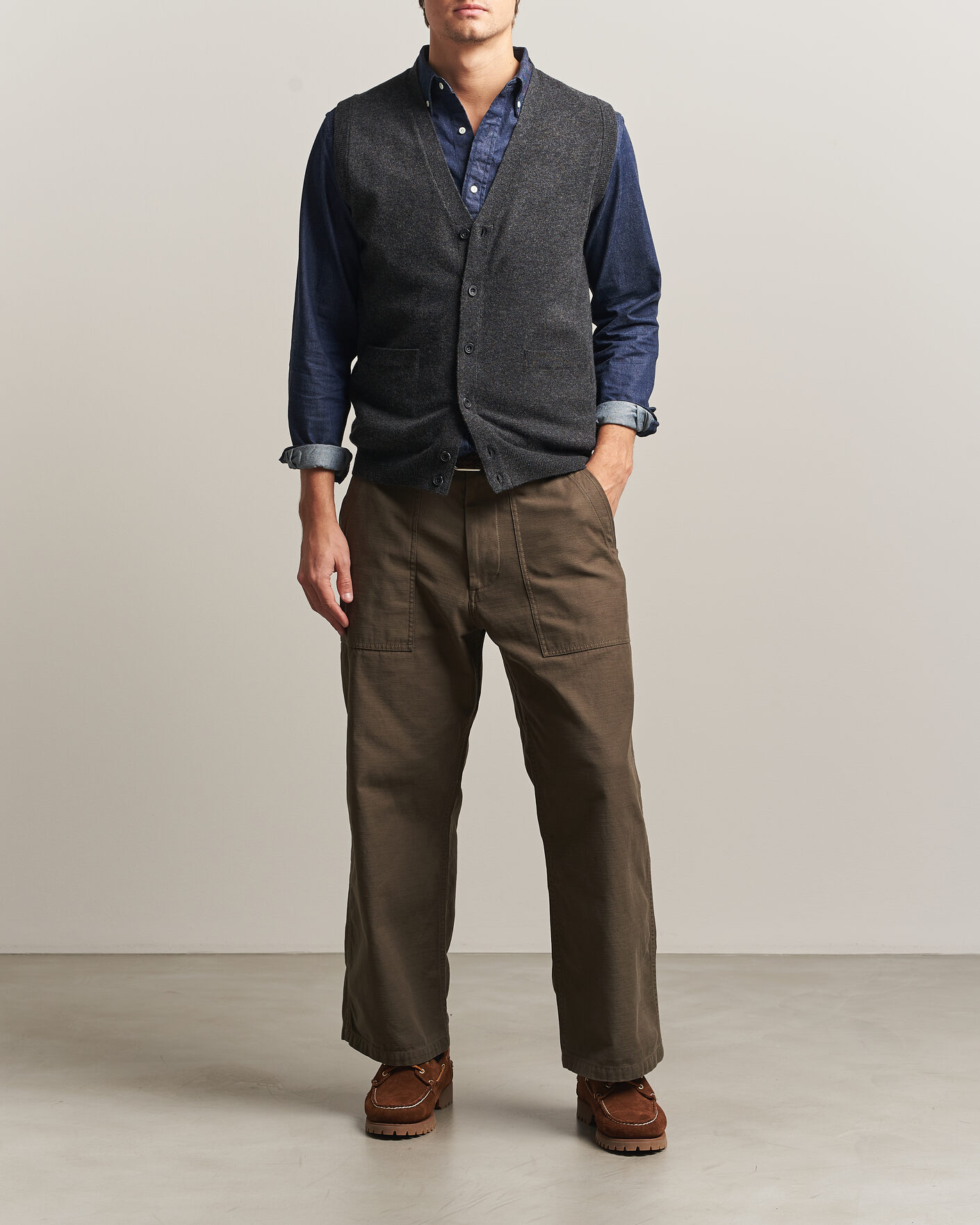 Heren | Truien | BEAMS PLUS | Button Knit Vest Charcoal