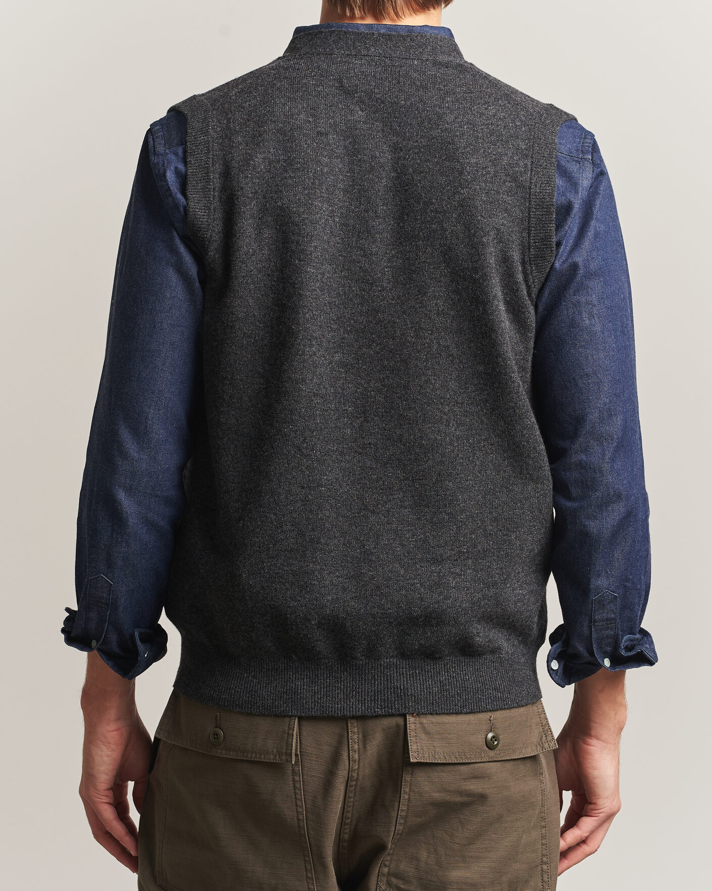 Heren | Truien | BEAMS PLUS | Button Knit Vest Charcoal