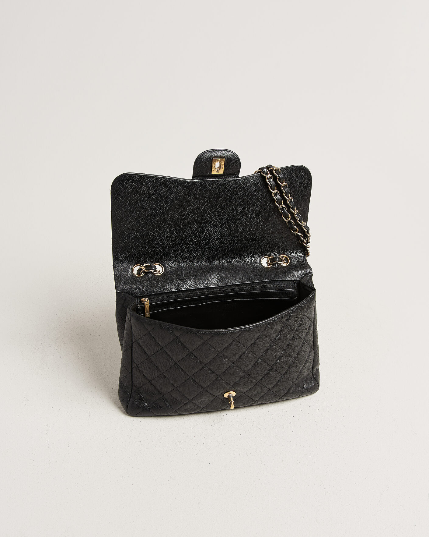 Heren | Pre-Owned & Vintage Bags | Chanel Pre-Owned | Classic Jumbo Single Flap Bag Caviar Black