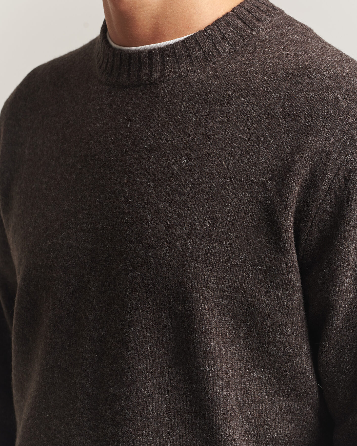 Heren | Truien | A Day's March | Marlow Lambswool Sweater Dark Brown