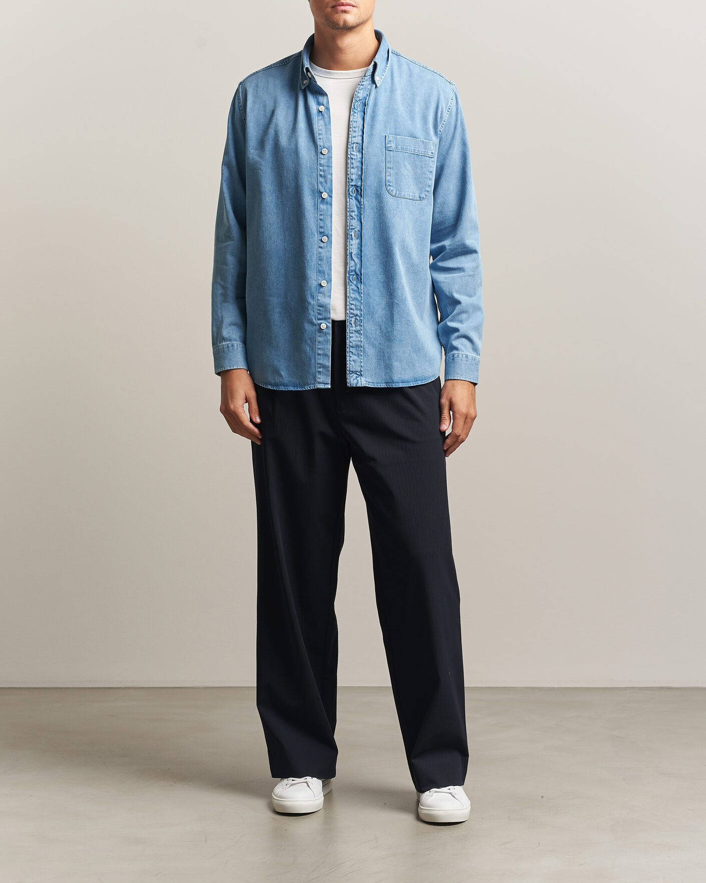 Homme | Chemises | A Day's March | Original Button Down Denim Shirt Light Blue
