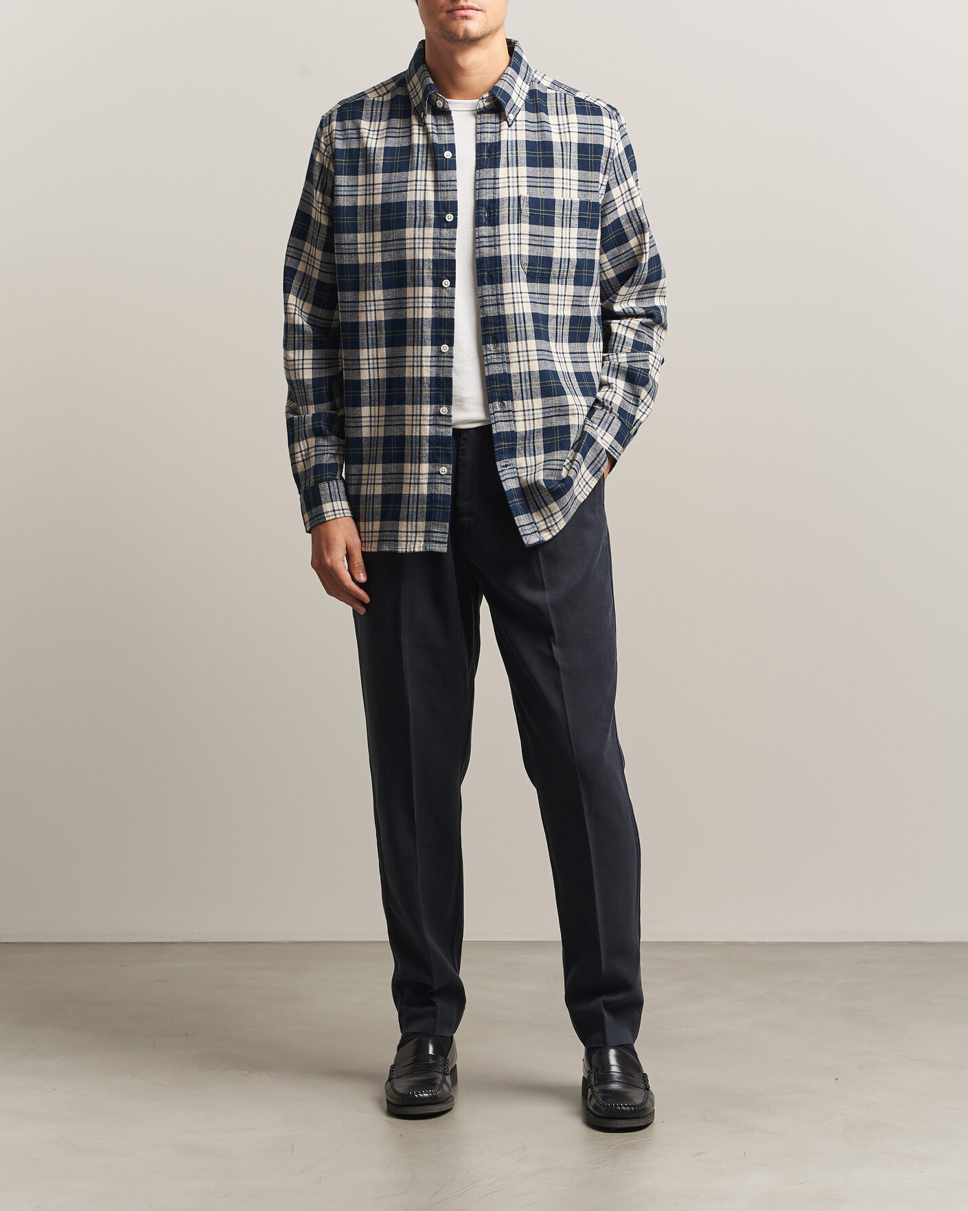 Homme | Pantalons | A Day's March | Smart Lyocell Trousers Navy