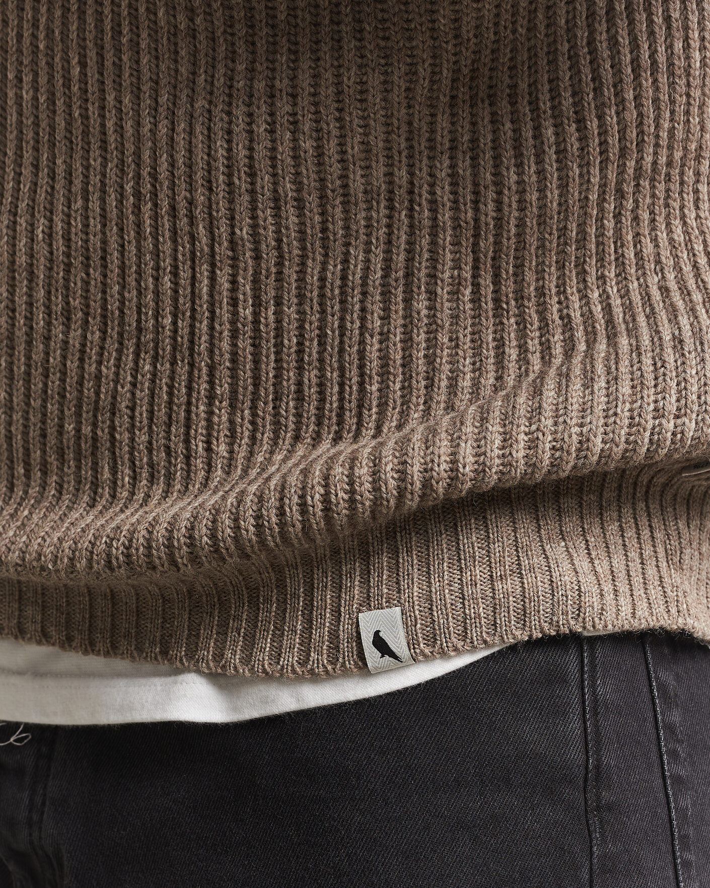 Heren | Truien | Peregrine | Ford Knitted Wool Jumper Light Brown