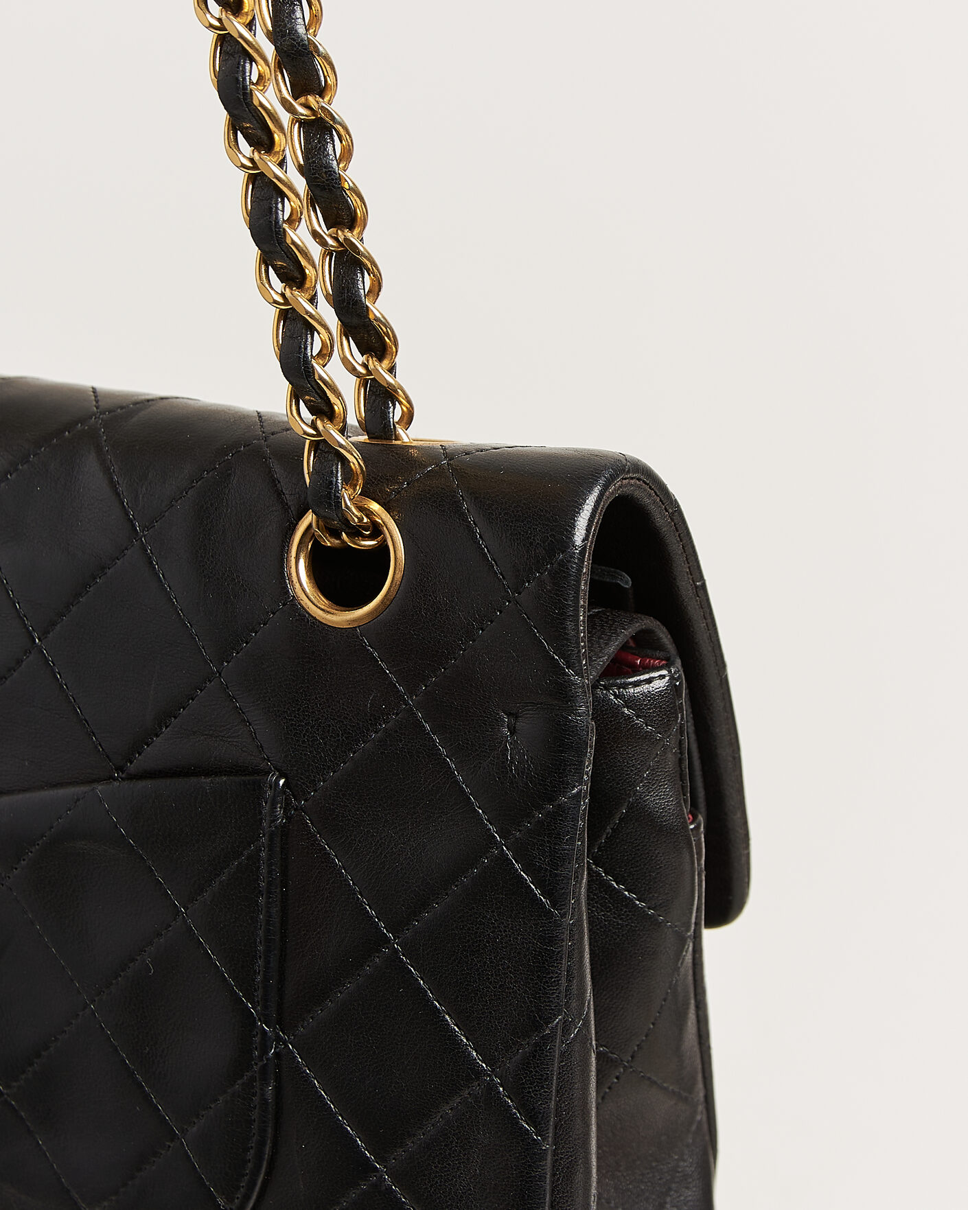 Homme | Pre-Owned & Vintage Bags | Chanel Pre-Owned | Classic Medium Double Flap Bag Lambskin Black