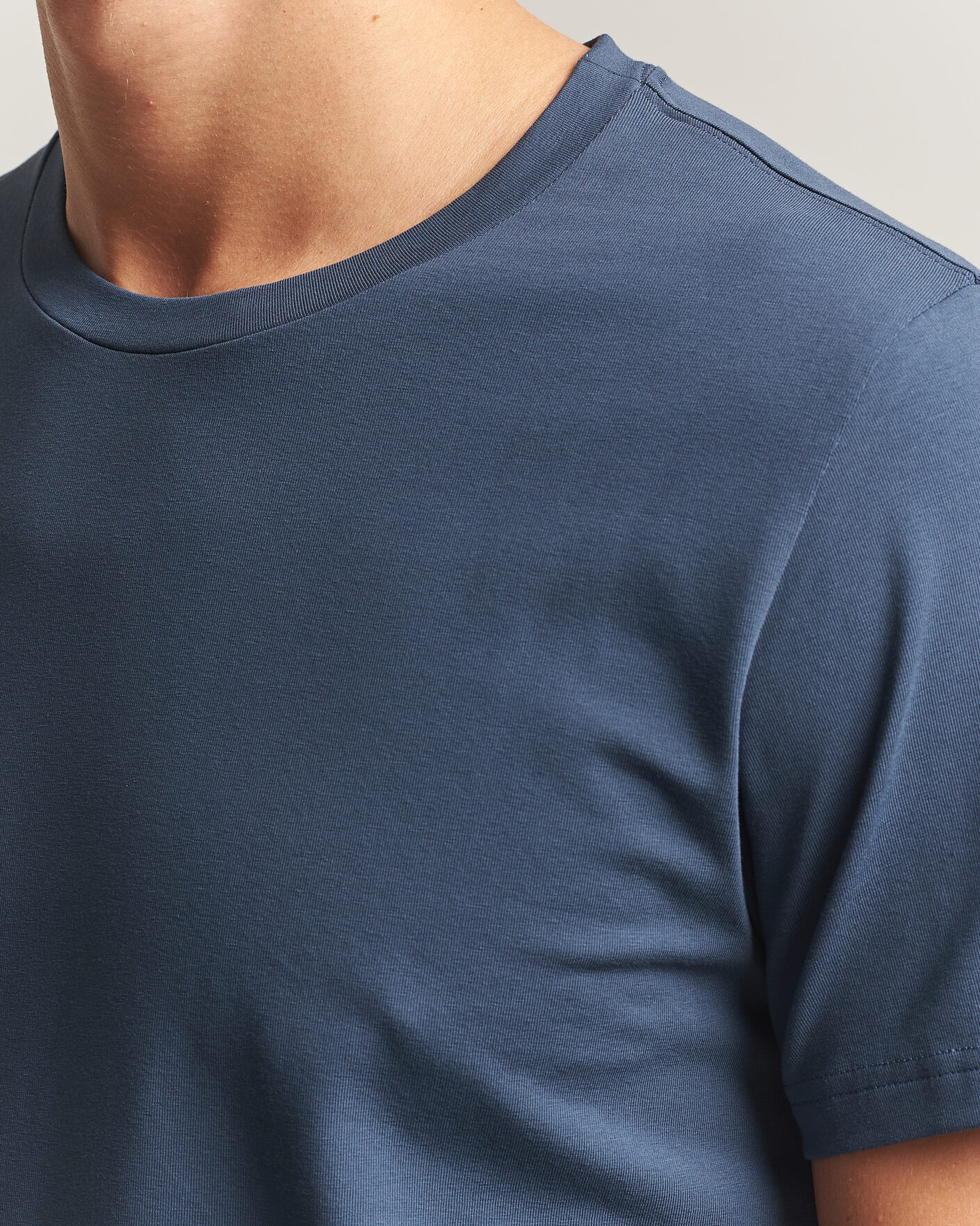 Homme | T-shirts | Filippa K | Soft Lycra T-Shirt Stone Blue