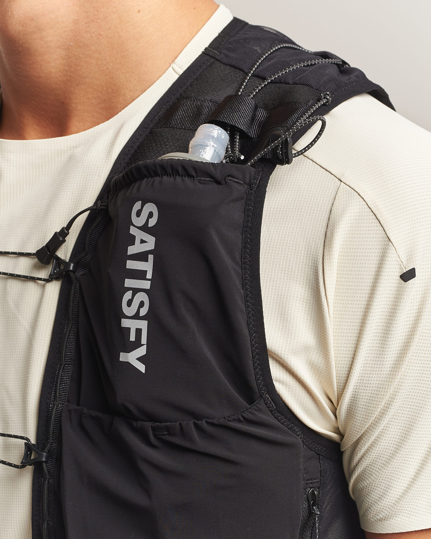 Homme | Accessoires actifs | Satisfy | TechSilk Drift Cordura 5L Hydration Vest Black
