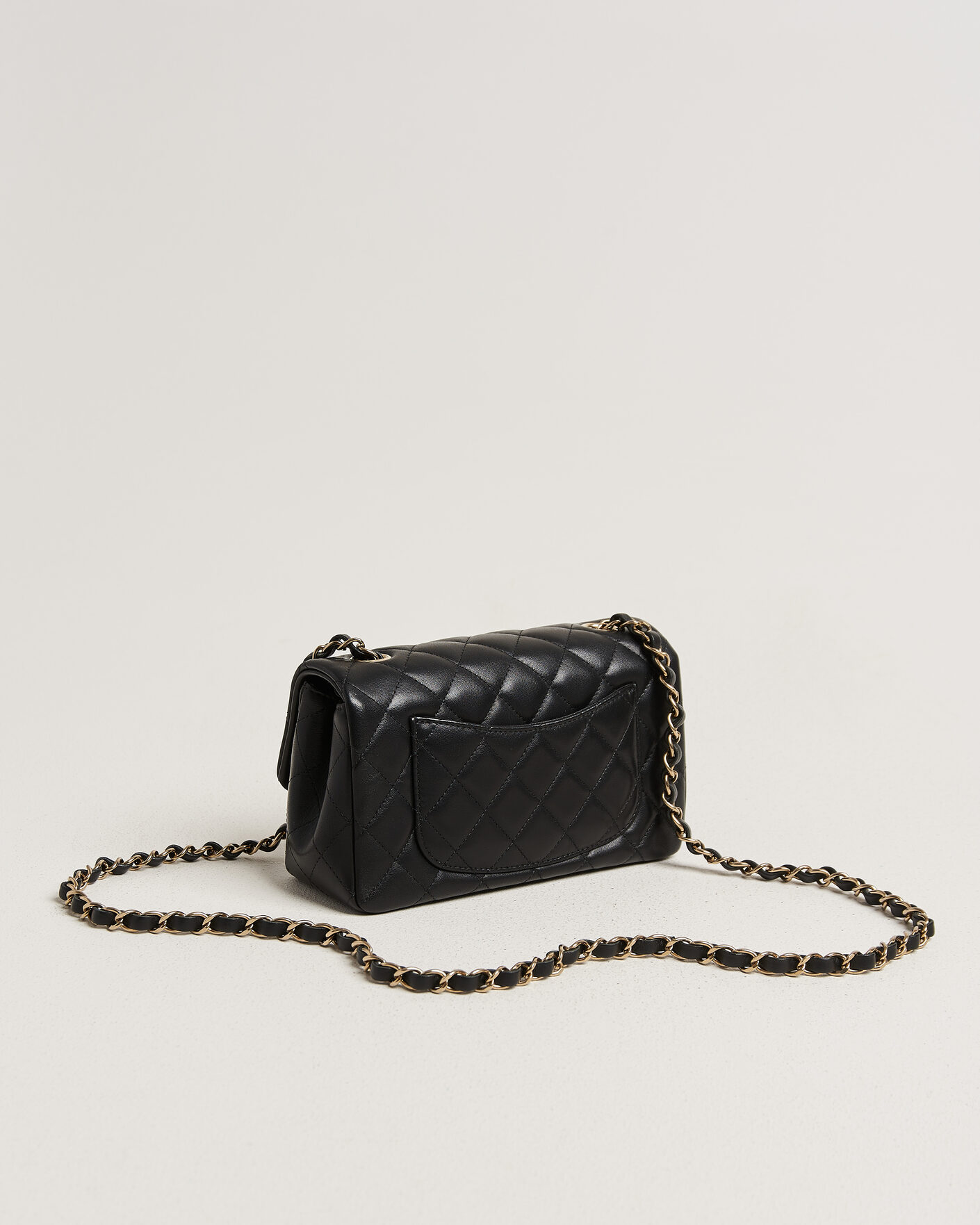 Heren | Pre-Owned & Vintage Bags | Chanel Pre-Owned | Classic Mini Rectangular Single Flap Bag Lambskin Black