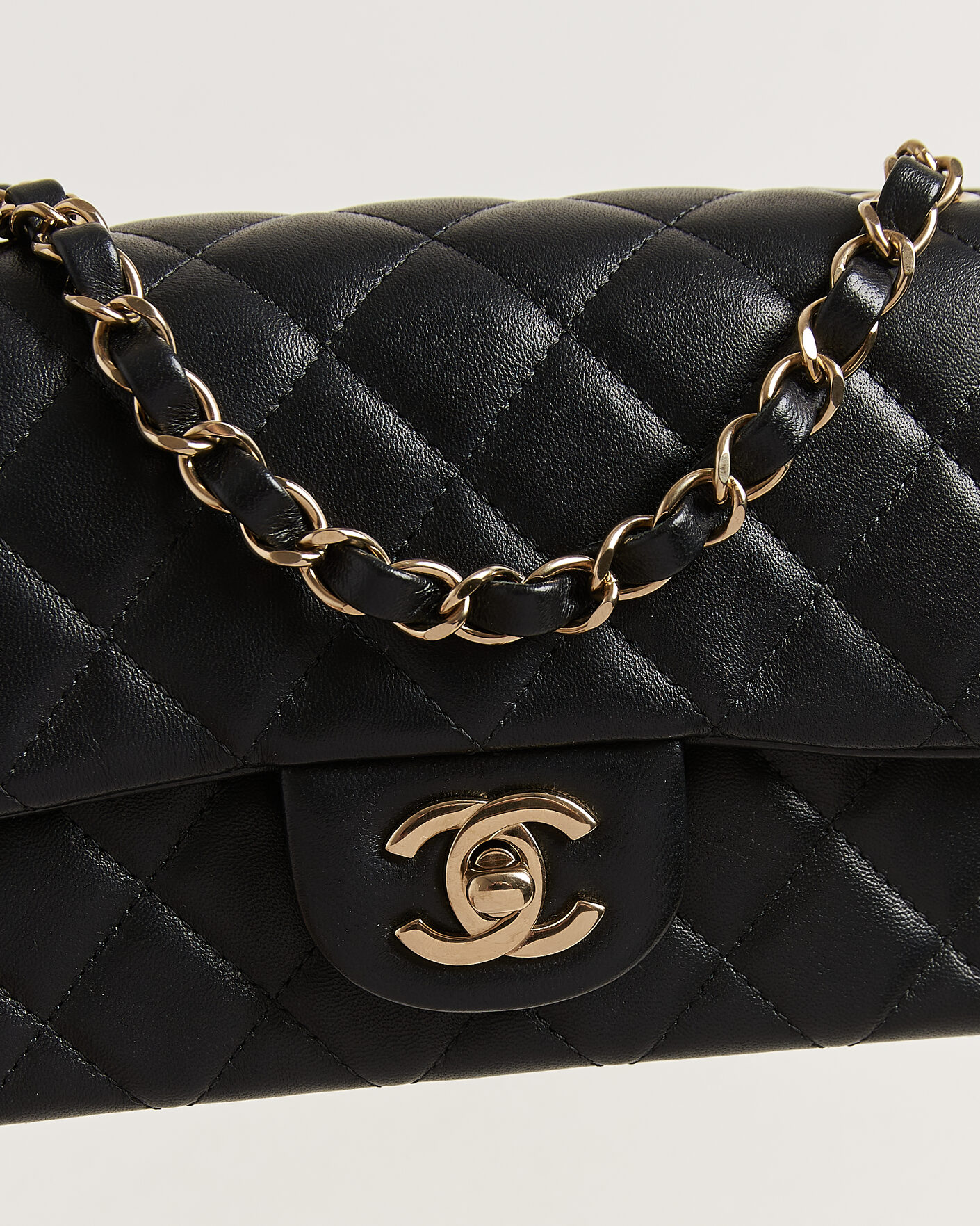 Heren | Pre-Owned & Vintage Bags | Chanel Pre-Owned | Classic Mini Rectangular Single Flap Bag Lambskin Black