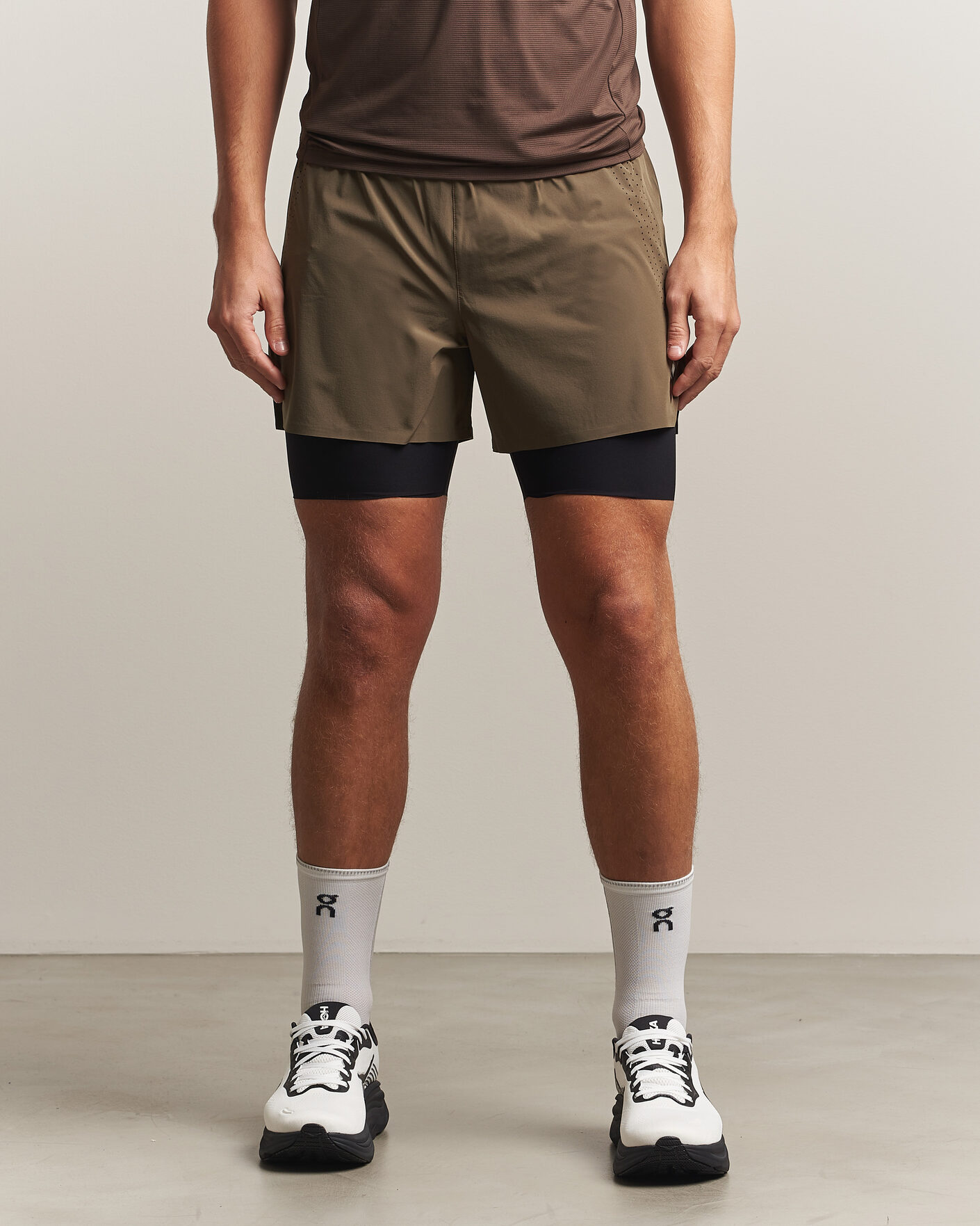 Heren | Korte broek | SOAR Running | Dual Run Shorts Khaki