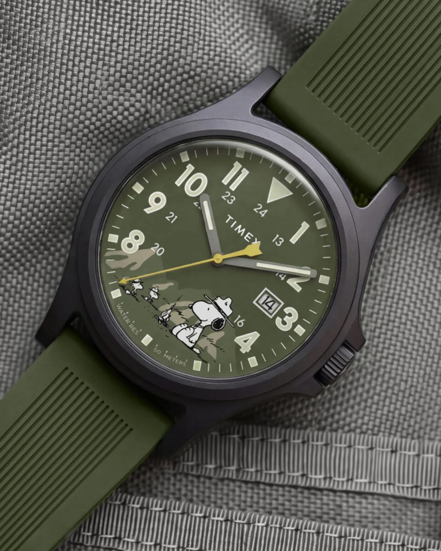 Heren | Timex Peanuts x Timex Expedition Acadia 40mm Green Dial | Timex | Peanuts x Expedition Acadia 40mm Green Dial