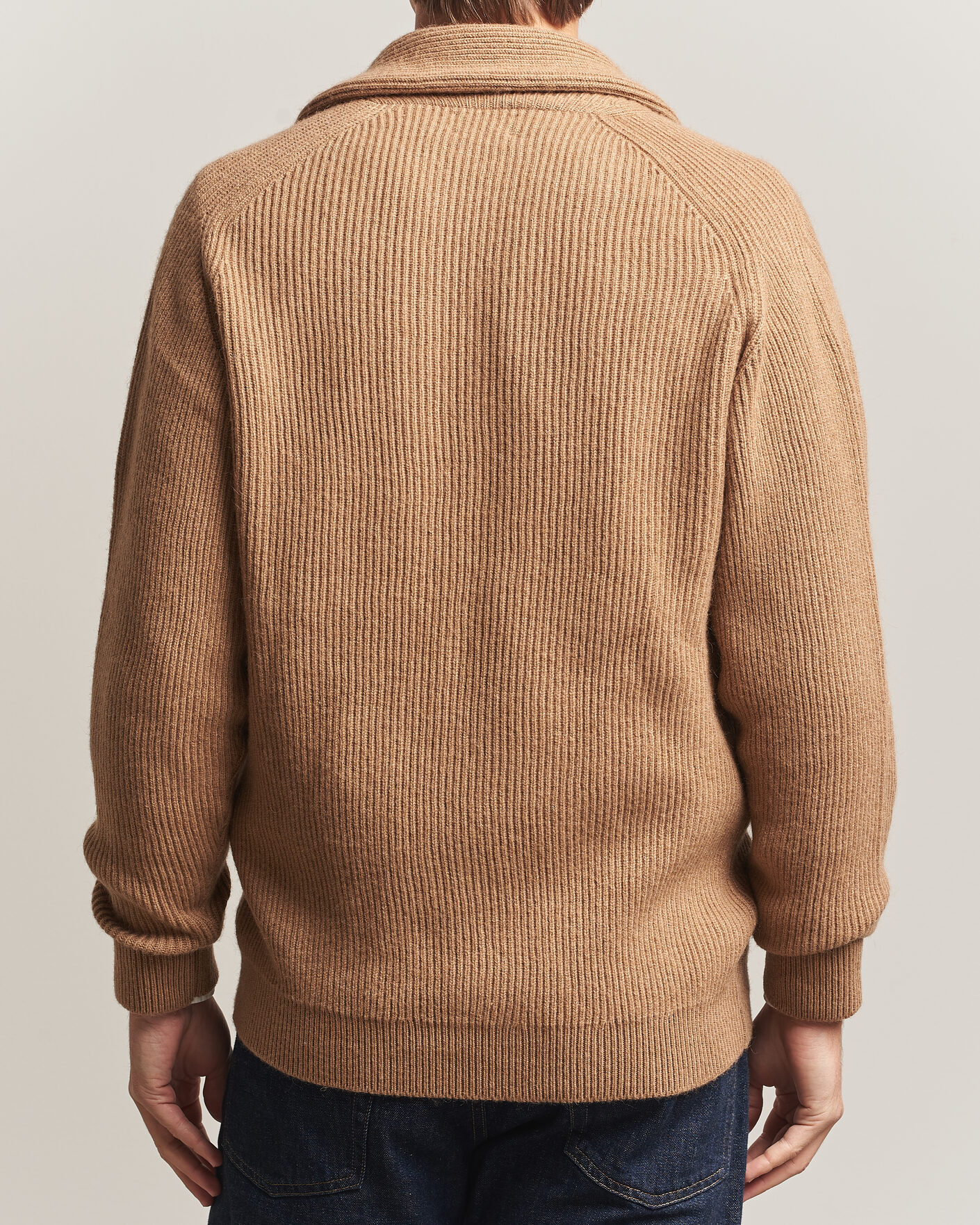 Heren | Truien | William Lockie | Windsor Camelhair Shawl Cardigan Natural Brown