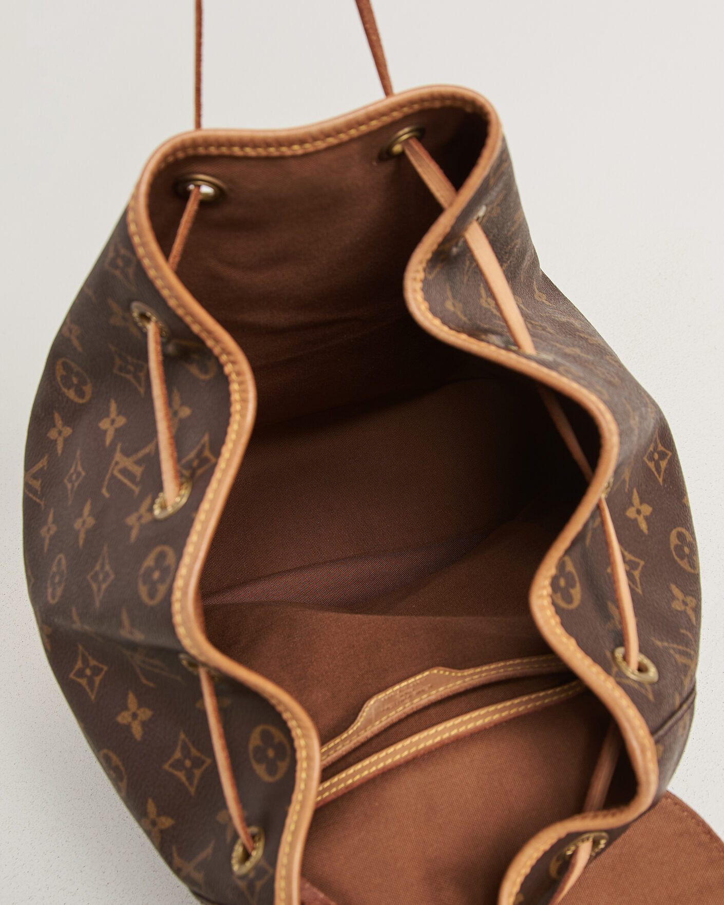 Heren | Pre-Owned & Vintage Bags | Louis Vuitton Pre-Owned | Montsouris GM Backpack Monogram