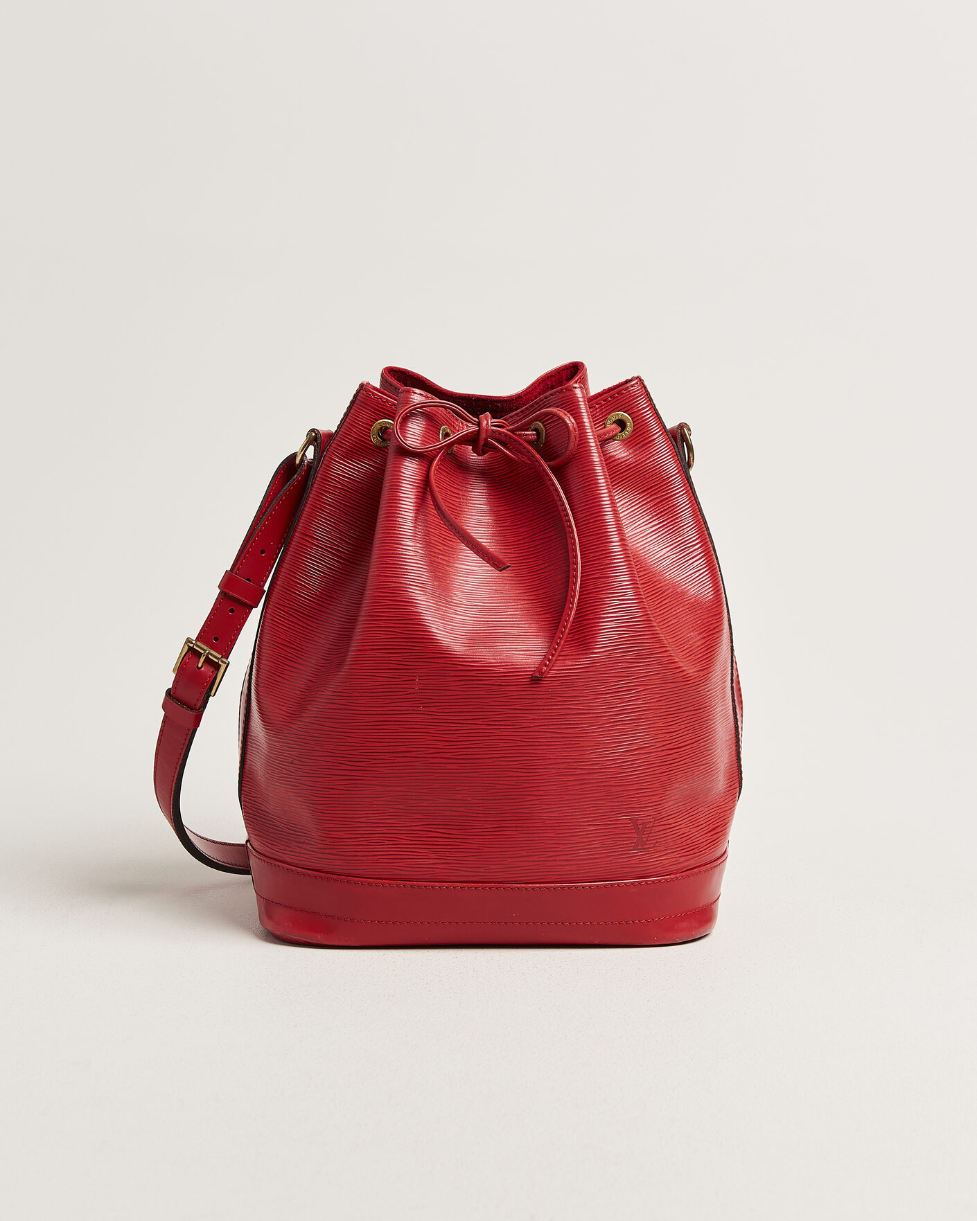 Homme | Pre-Owned & Vintage Bags | Louis Vuitton Pre-Owned | Noé Epi Leather Red