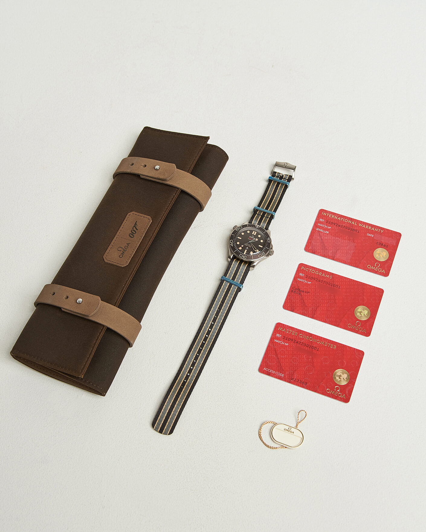 Homme | Pre-Owned & Vintage Watches | Omega Pre-Owned | Seamaster Diver 300 M 007 Edition 