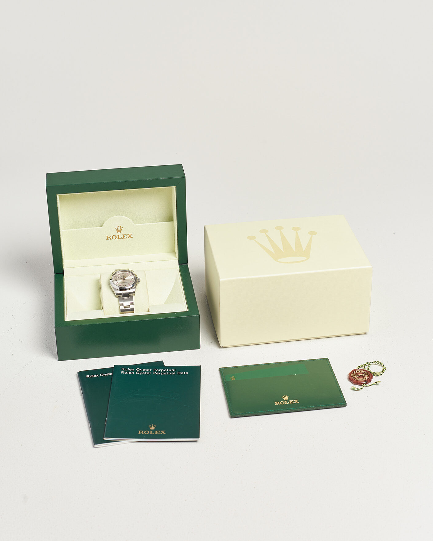 Homme | Gifts for Her | Rolex Pre-Owned | Oyster Perpetual