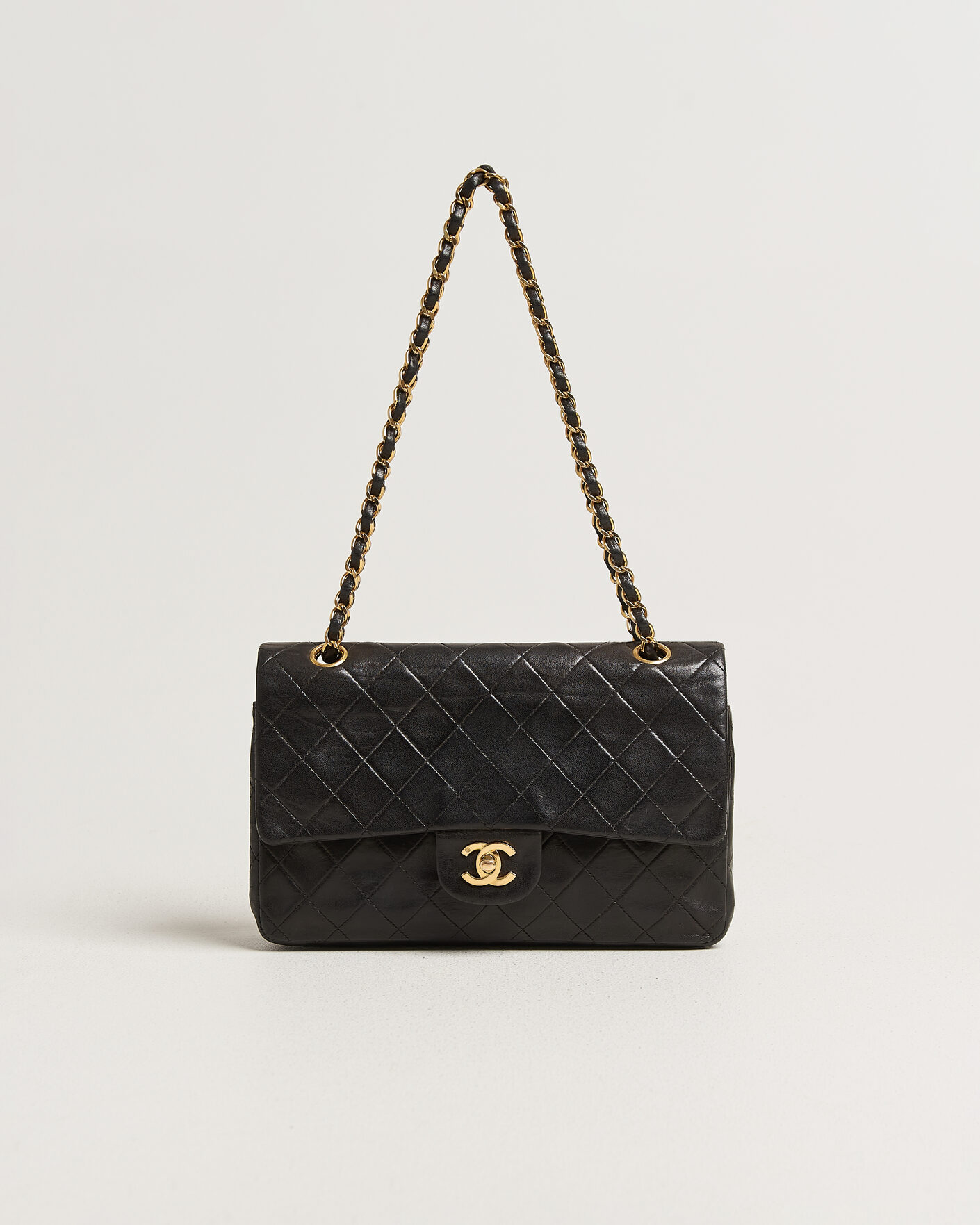 Heren | Pre-Owned & Vintage Bags | Louis Vuitton Pre-Owned | Chanel Pre-Owned Classic Medium Double Flap Bag Lambskin Black