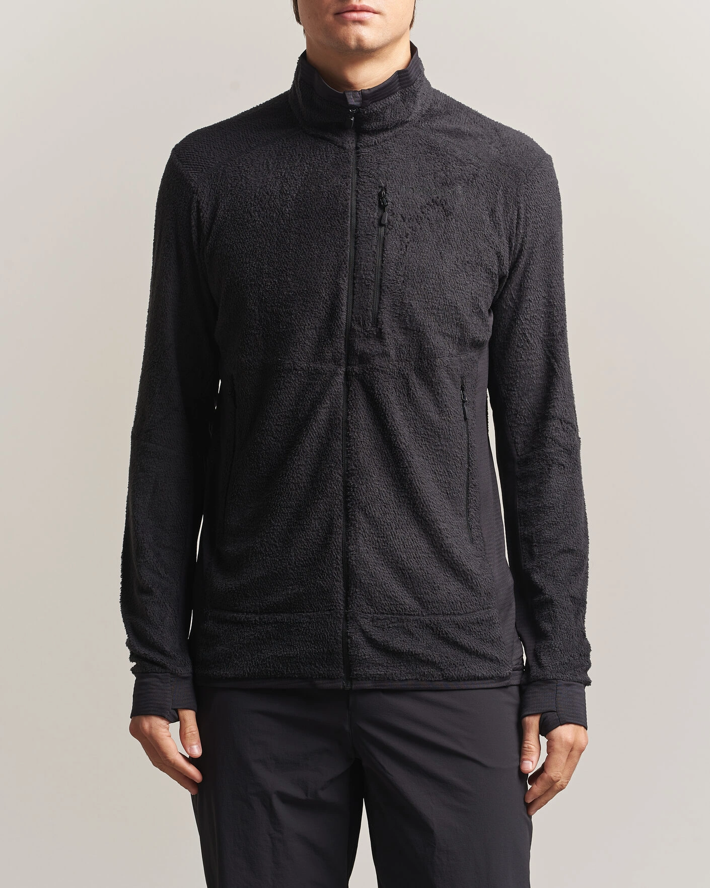 Heren | Jassen | Norrøna | Falketind Warm Active Jacket Caviar Black