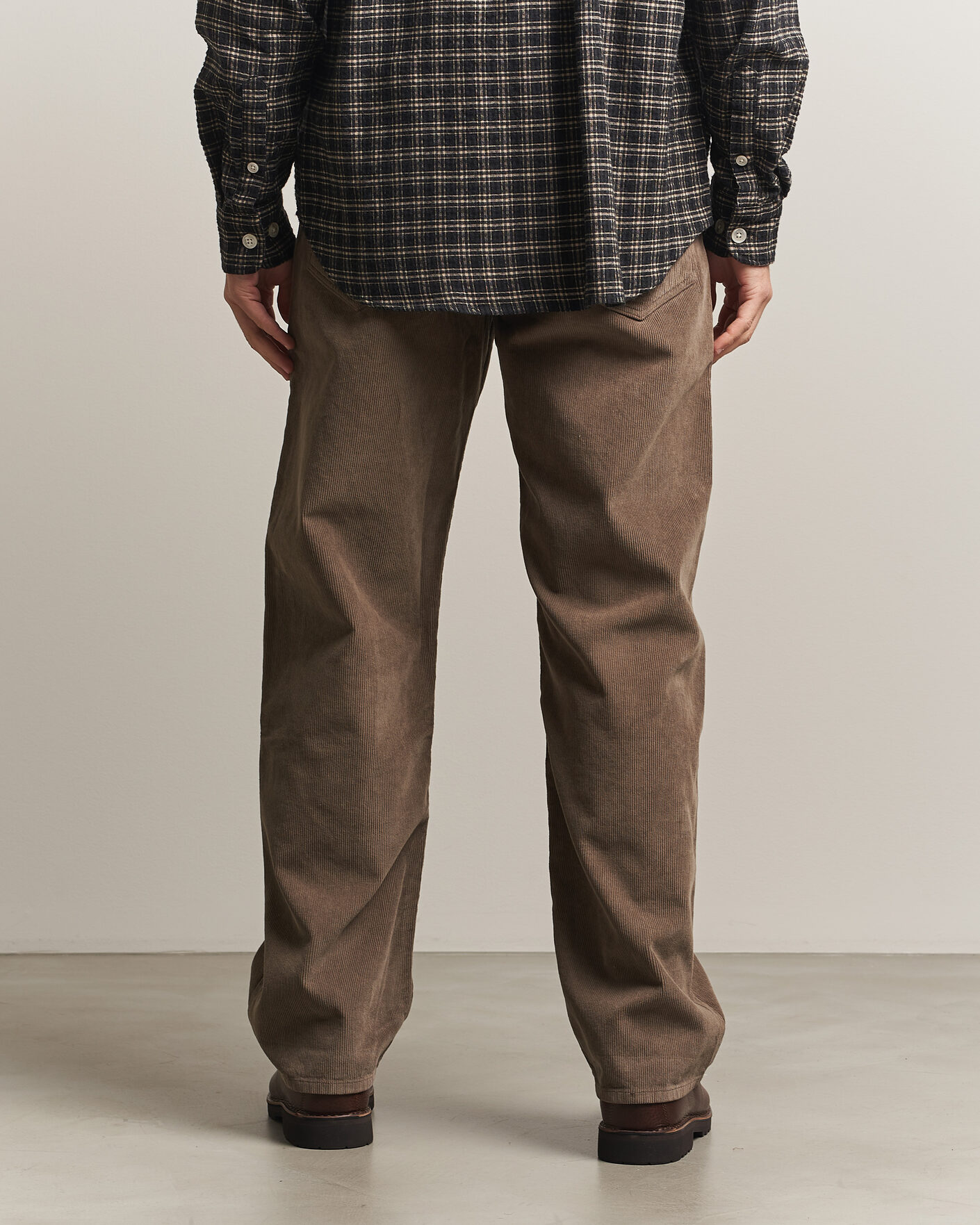 Heren | Broeken | Forét | Moor Relaxed Fit Corduroy Pants Faded Wood