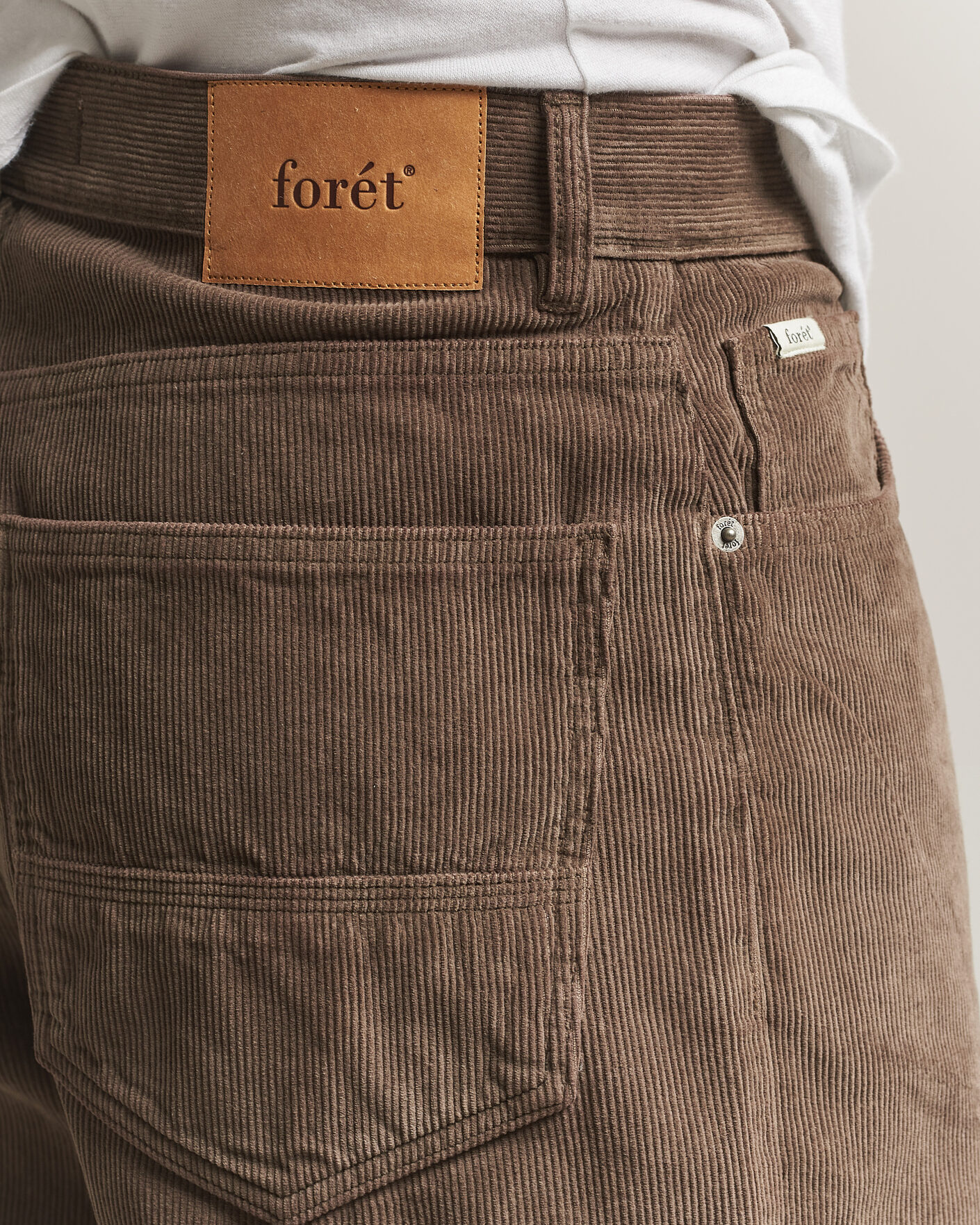 Heren | Broeken | Forét | Moor Relaxed Fit Corduroy Pants Faded Wood