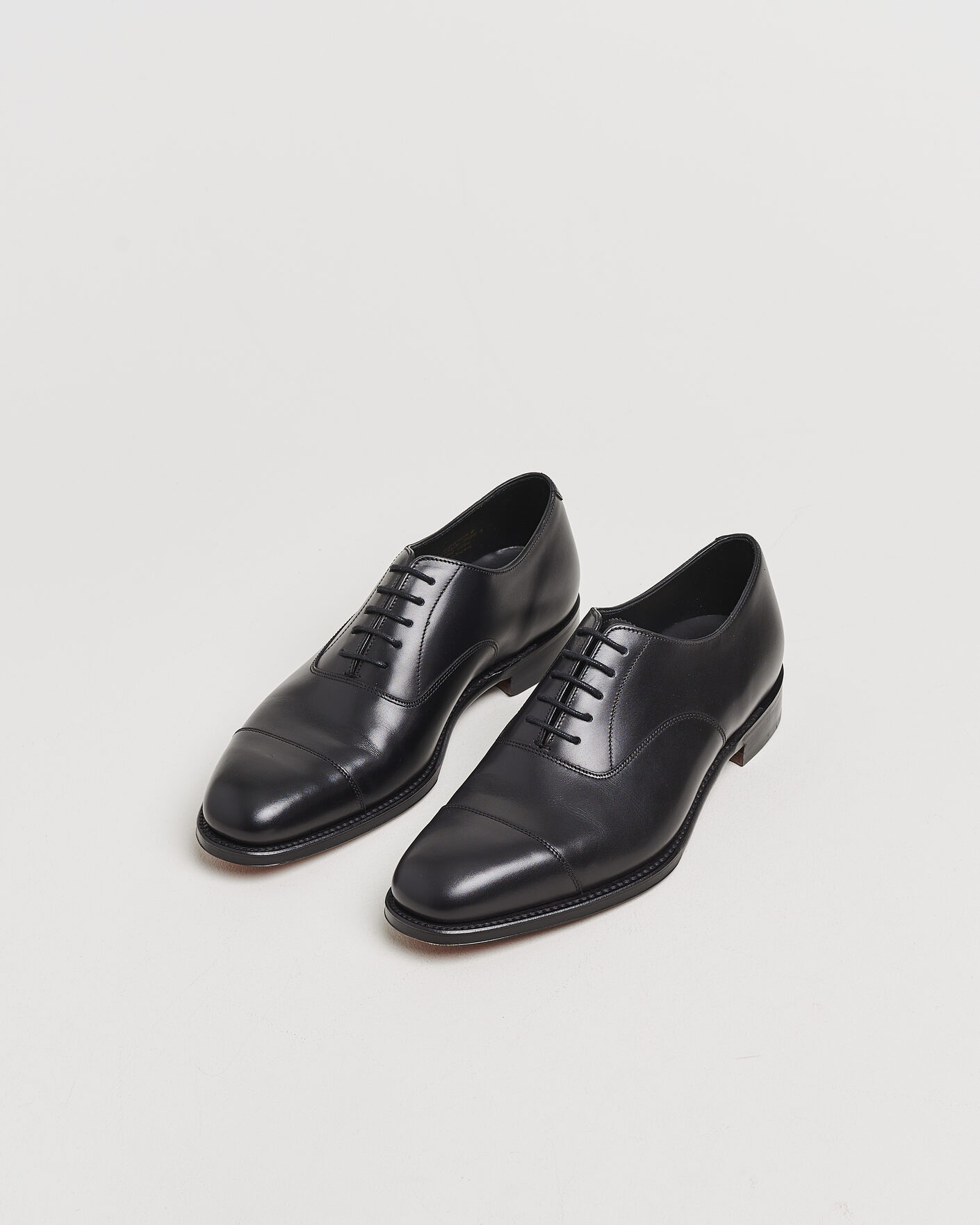 Heren | Pre-owned Goodyear genaaide schoenen | Pre-owned | Loake 1880 Aldwych Oxford Black Calf UK9 - EU43
