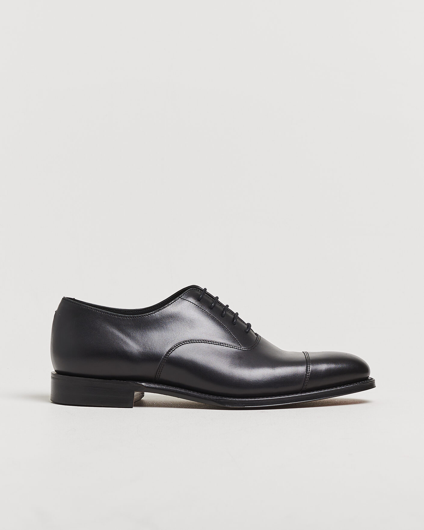 Heren | Pre-owned Goodyear genaaide schoenen | Pre-owned | Loake 1880 Aldwych Oxford Black Calf UK9 - EU43