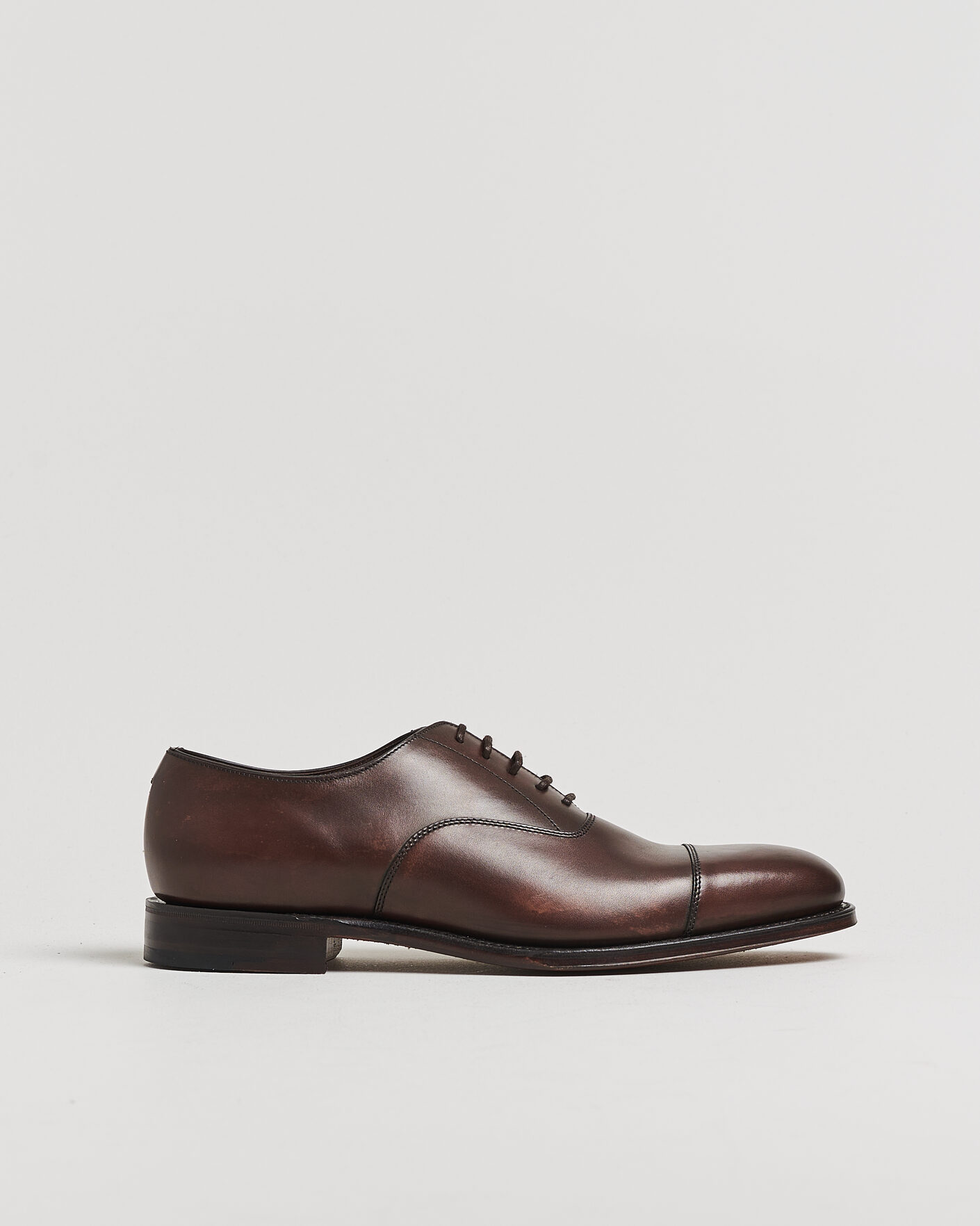 Heren | Pre-owned Goodyear genaaide schoenen | Pre-owned | Loake 1880 Aldwych Oxford Dark Brown Calf UK9,5 - EU43,5