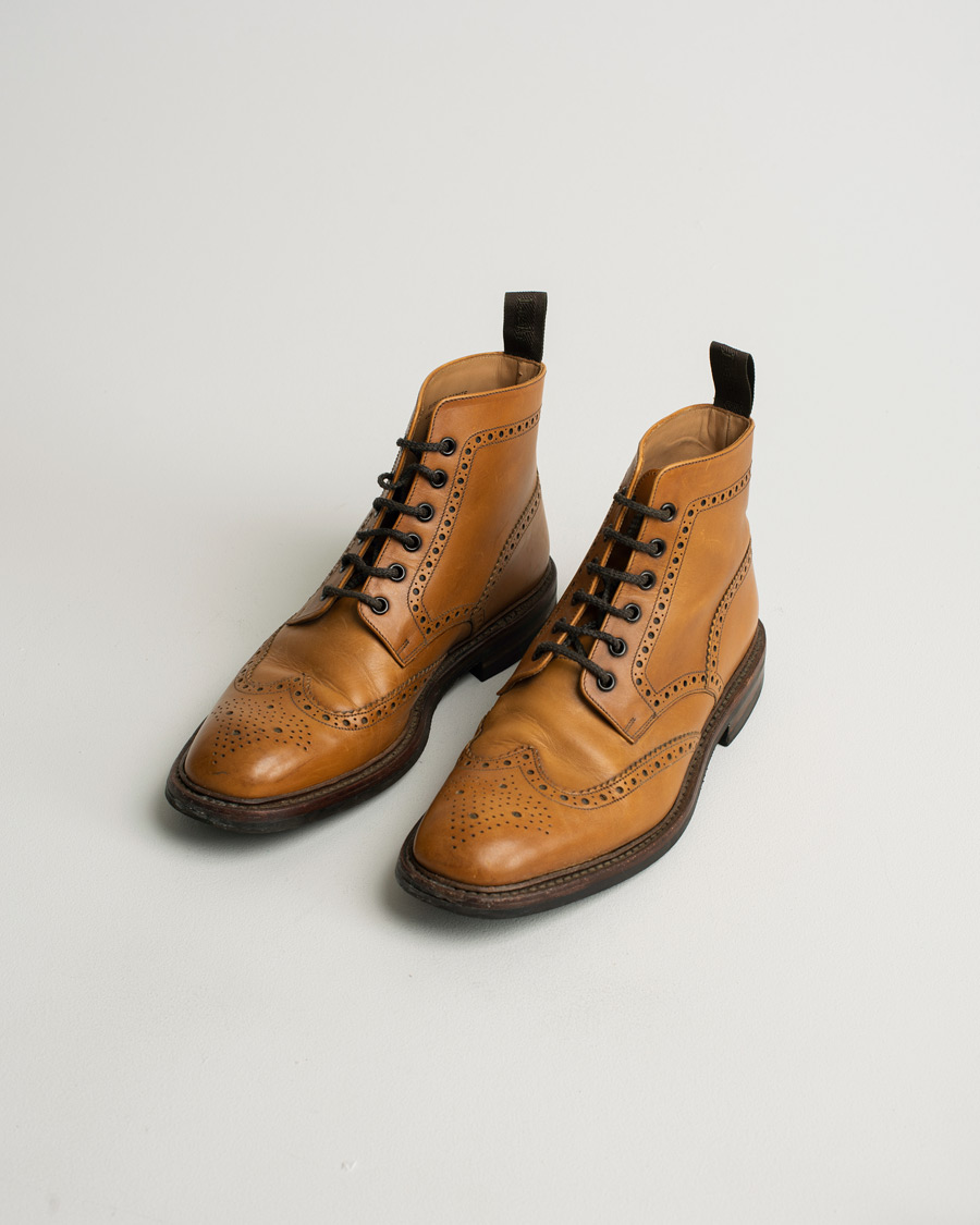Homme | Loake 1880 Burford Dainite Brogue Boot Tan Burnished Calf | Pre-owned | Loake 1880 Burford Dainite Brogue Boot Tan Burnished Calf