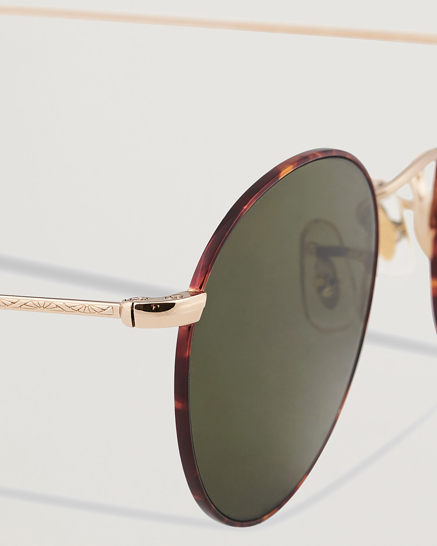 Heren | Pre-owned Accessoires | Pre-owned | Oliver Peoples 0OV1186S Sunglasses Gold/Tortoise