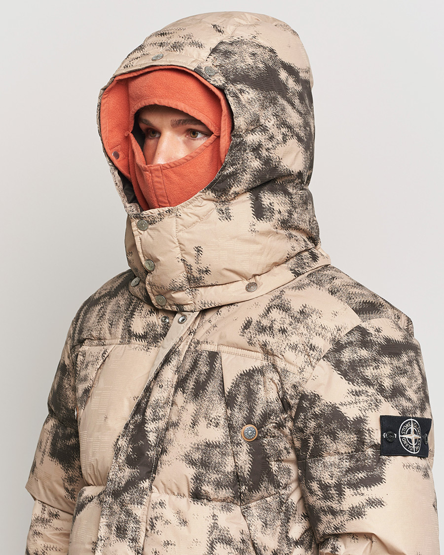 Heren | Pre-owned Jassen | Pre-owned | Stone Island Thermo Sensitive Camo Down Jacket Dove Grey L