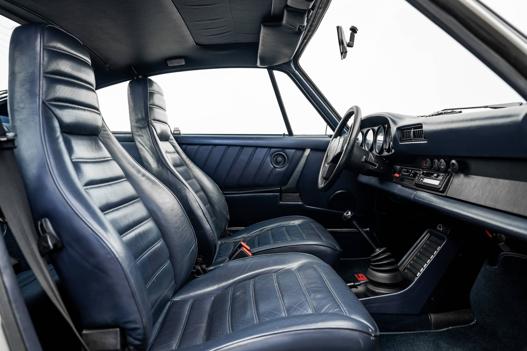 Homme | | Pre-Owned & Vintage Cars | Porsche 911 SC ***SOLD***