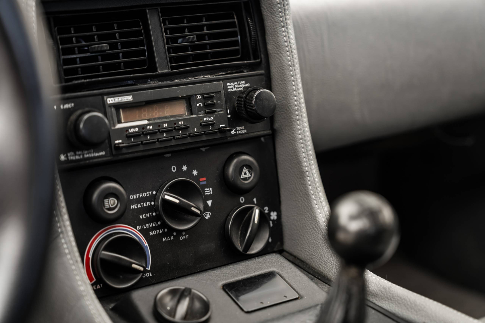 Homme | | Pre-Owned & Vintage Cars | DeLorean DMC-12