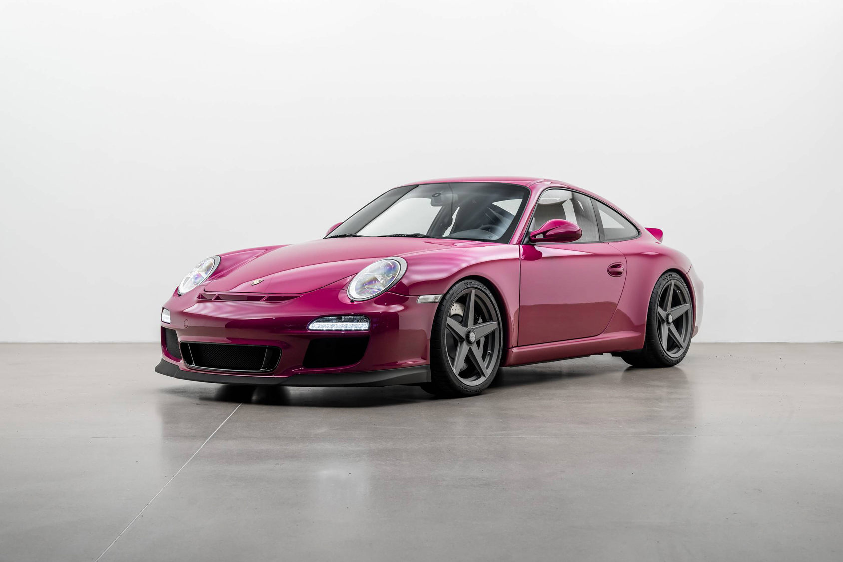 Heren | | Pre-Owned & Vintage Cars | Sport Classic - Modified Porsche 911 GT3